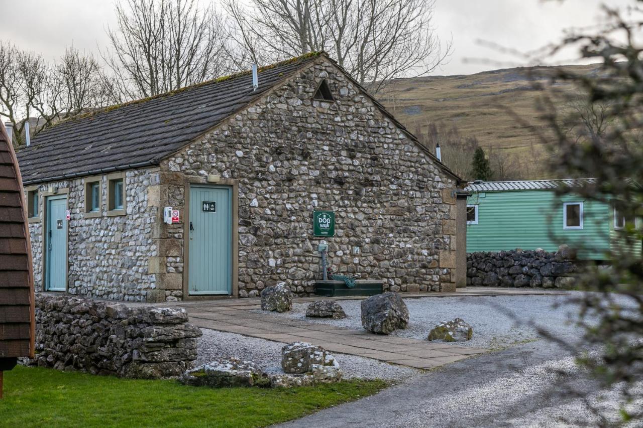 Littondale Country & Leisure Park Villa Скиптън Екстериор снимка